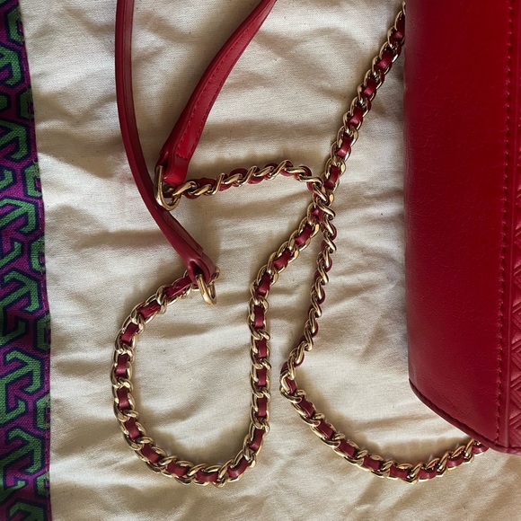 SOLD Tory Burch Marion embossed shrunken shoulder bag red - Picture 13 of 14